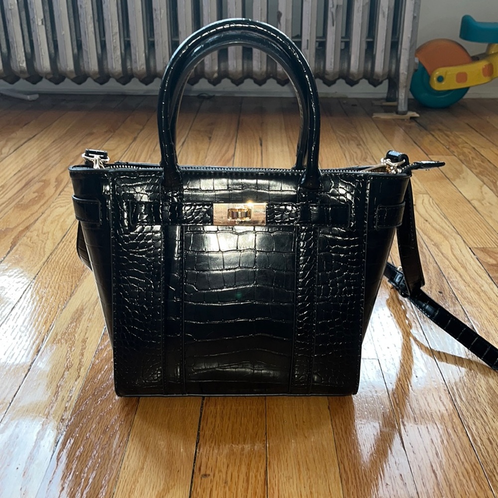 Gorgeous Black Croc Pattern Purse 😍🌟😍🌟